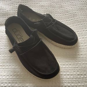 Black Hey Dude Shoes sz 8